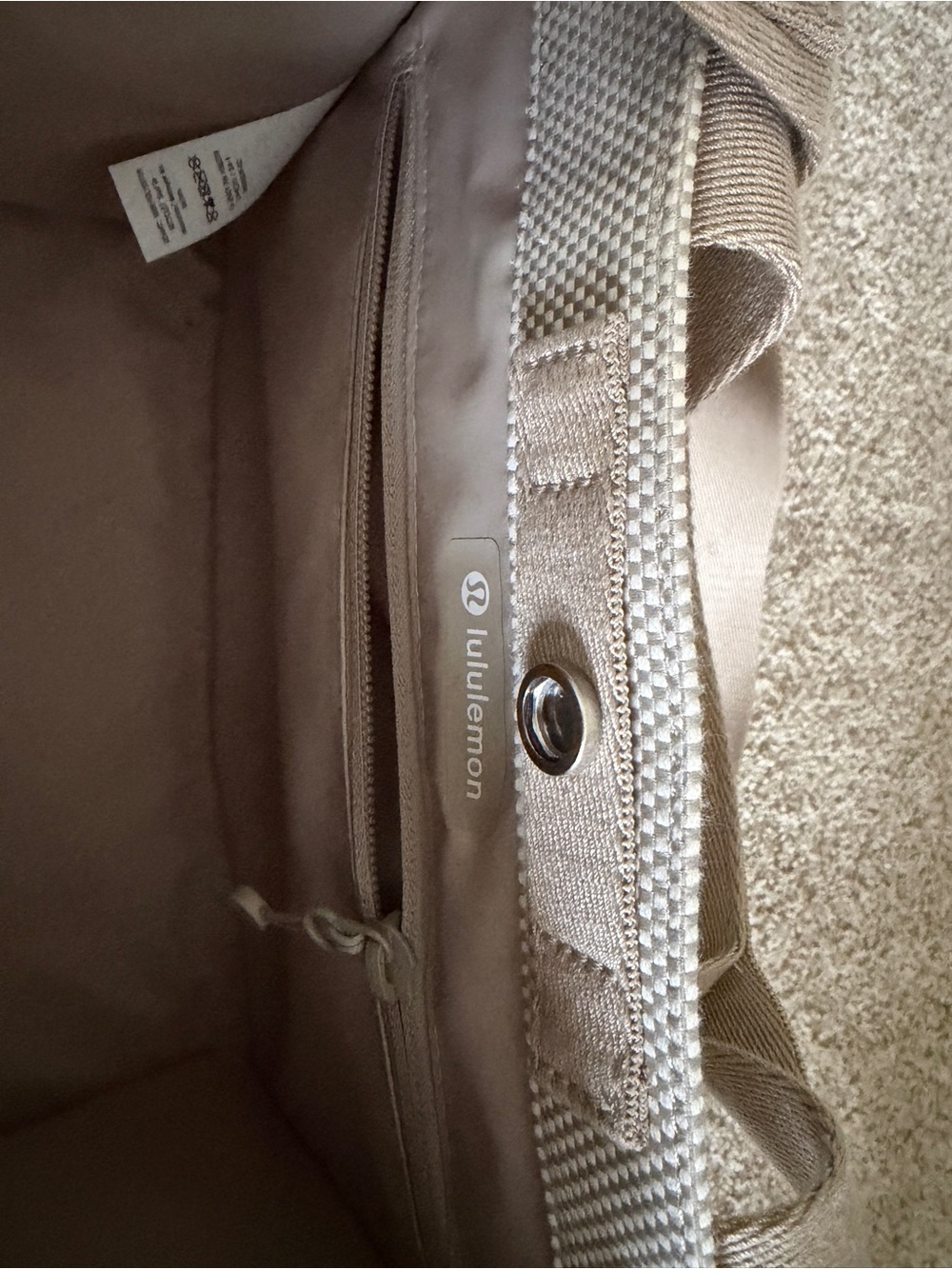 Lululemon Purse - Picture 5 of 15